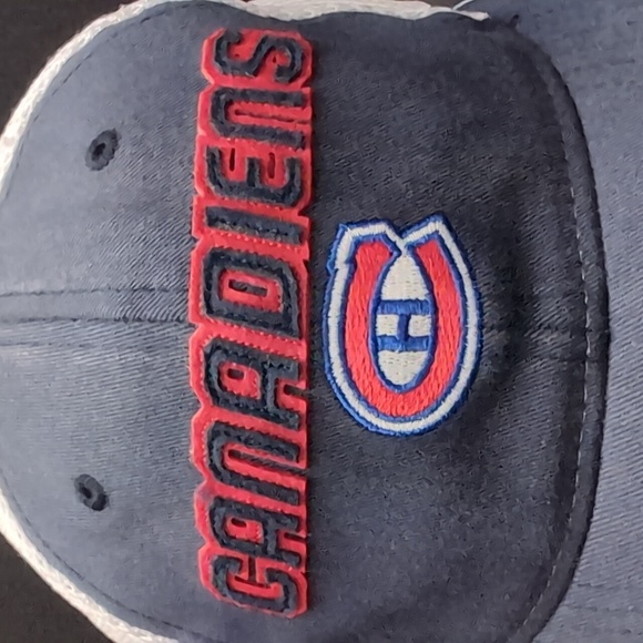 Reebok, NHL Montreal Canadiens Blue Mesh Snapback Sports Hat. - Picture 3 of 11